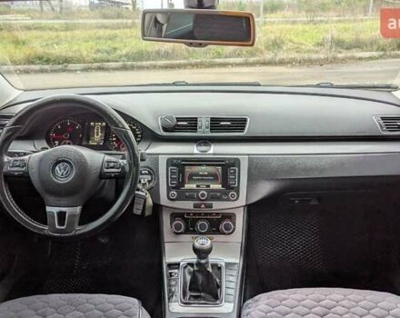 Синій Фольксваген Пассат, об'ємом двигуна 2 л та пробігом 290 тис. км за 8500 $, фото 10 на Automoto.ua