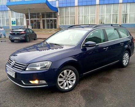 Фольксваген Пассат 2011 в Сумах на Automoto.ua Синий Фольксваген Пассат, объемом двигателя 1.6 л и пробегом 134 тыс. км за 9000 $, фото 10 на Automoto.ua