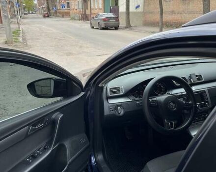 Синій Фольксваген Пассат, об'ємом двигуна 1.6 л та пробігом 238 тис. км за 10000 $, фото 6 на Automoto.ua