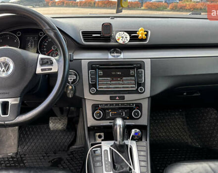 Синий Фольксваген Пассат, объемом двигателя 2 л и пробегом 256 тыс. км за 11800 $, фото 8 на Automoto.ua