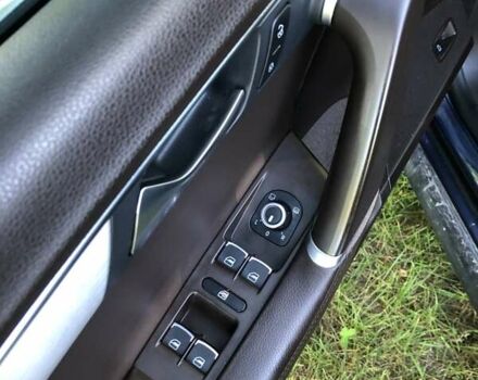 Синий Фольксваген Пассат, объемом двигателя 2 л и пробегом 270 тыс. км за 11750 $, фото 3 на Automoto.ua