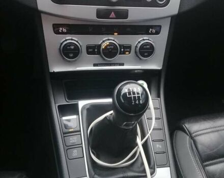 Синій Фольксваген Пассат, об'ємом двигуна 1.6 л та пробігом 285 тис. км за 10500 $, фото 7 на Automoto.ua