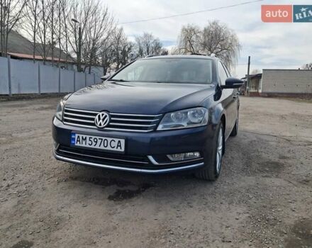 Синий Фольксваген Пассат, объемом двигателя 1.6 л и пробегом 282 тыс. км за 9500 $, фото 2 на Automoto.ua