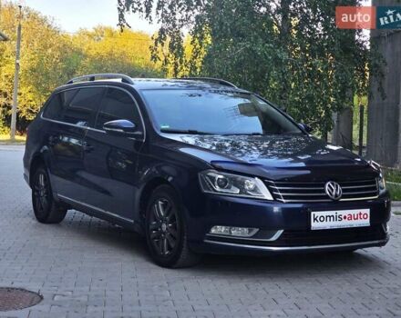 Фольксваген Пассат 2012 у Хмельницькому на Automoto.ua Синій Фольксваген Пассат, об'ємом двигуна 2 л та пробігом 313 тис. км за 10499 $, фото 3 на Automoto.ua