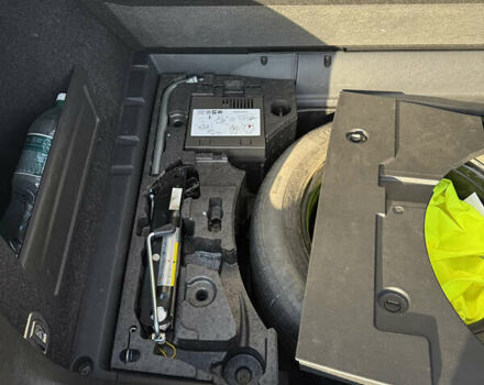 Синій Фольксваген Пассат, об'ємом двигуна 1.6 л та пробігом 235 тис. км за 10800 $, фото 17 на Automoto.ua