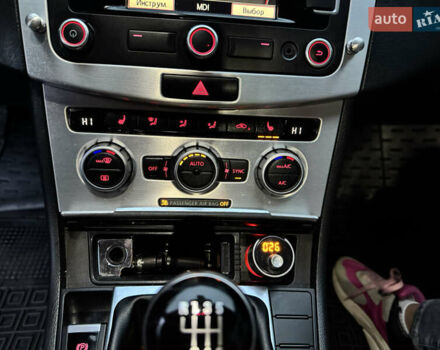 Синій Фольксваген Пассат, об'ємом двигуна 1.6 л та пробігом 292 тис. км за 9599 $, фото 20 на Automoto.ua
