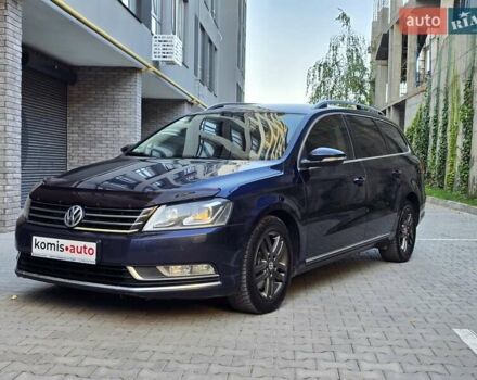 Фольксваген Пассат 2012 у Хмельницькому на Automoto.ua Синій Фольксваген Пассат, об'ємом двигуна 2 л та пробігом 313 тис. км за 10499 $, фото 5 на Automoto.ua