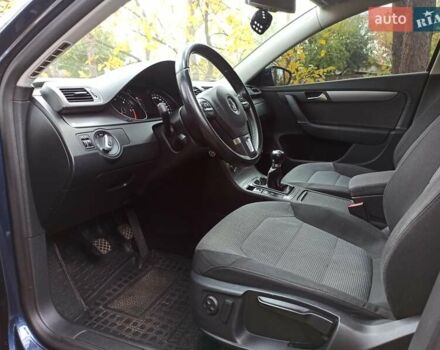 Фольксваген Пассат 2012 в Гребенке на Automoto.ua Синий Фольксваген Пассат, объемом двигателя 1.6 л и пробегом 280 тыс. км за 9650 $, фото 12 на Automoto.ua