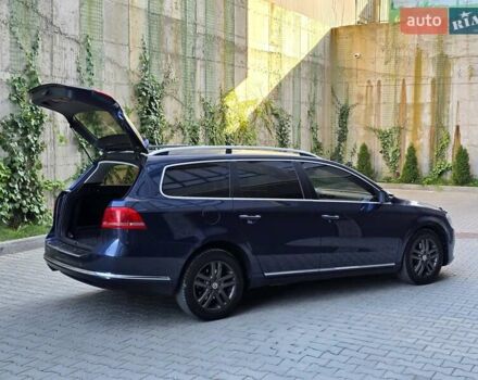 Фольксваген Пассат 2012 у Хмельницькому на Automoto.ua Синій Фольксваген Пассат, об'ємом двигуна 2 л та пробігом 313 тис. км за 10499 $, фото 68 на Automoto.ua