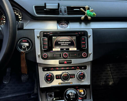 Синій Фольксваген Пассат, об'ємом двигуна 1.6 л та пробігом 292 тис. км за 9599 $, фото 18 на Automoto.ua