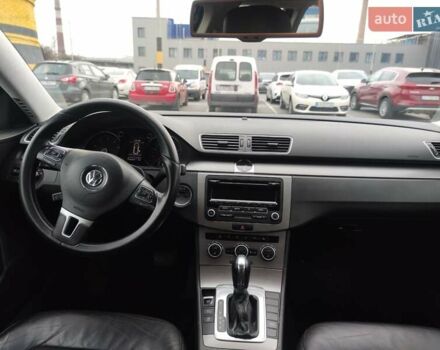 Синий Фольксваген Пассат, объемом двигателя 1.4 л и пробегом 270 тыс. км за 12400 $, фото 12 на Automoto.ua