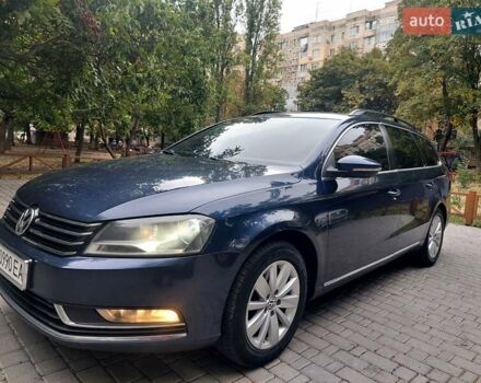Фольксваген Пассат 2012 у Одесі на Automoto.ua Синій Фольксваген Пассат, об'ємом двигуна 1.6 л та пробігом 50 тис. км за 7700 $, фото 17 на Automoto.ua