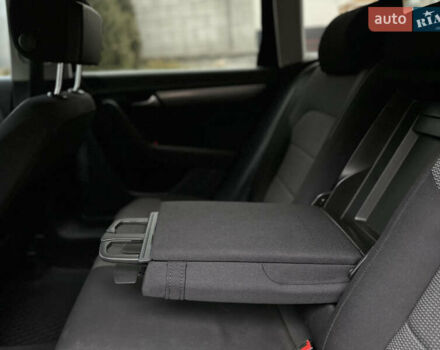 Синий Фольксваген Пассат, объемом двигателя 1.39 л и пробегом 202 тыс. км за 7250 $, фото 18 на Automoto.ua