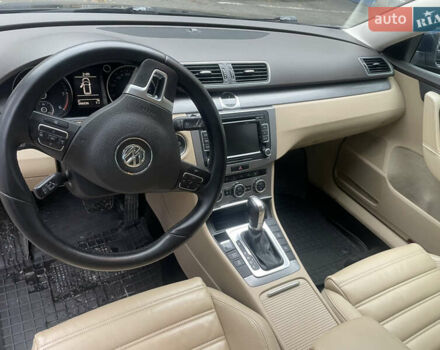 Синій Фольксваген Пассат, об'ємом двигуна 1.97 л та пробігом 306 тис. км за 12800 $, фото 7 на Automoto.ua