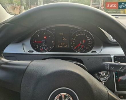 Фольксваген Пассат 2012 в Стрые на Automoto.ua Синий Фольксваген Пассат, объемом двигателя 2 л и пробегом 329 тыс. км за 11300 $, фото 3 на Automoto.ua