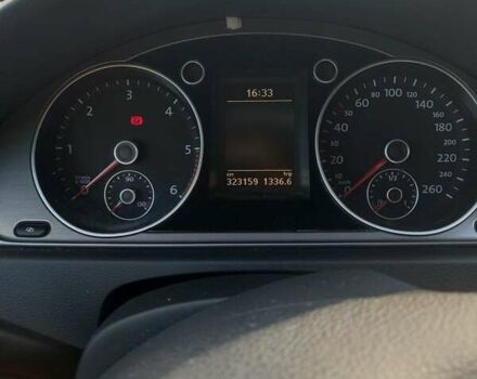 Синий Фольксваген Пассат, объемом двигателя 1.6 л и пробегом 323 тыс. км за 9850 $, фото 1 на Automoto.ua