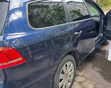 Синий Фольксваген Пассат, объемом двигателя 1.6 л и пробегом 284 тыс. км за 8500 $, фото 4 на Automoto.ua