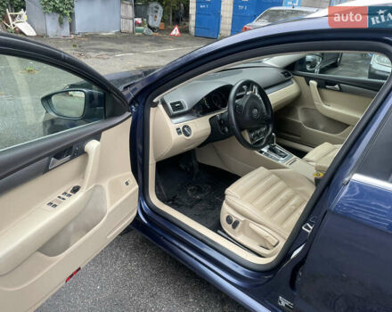 Синій Фольксваген Пассат, об'ємом двигуна 1.97 л та пробігом 306 тис. км за 12800 $, фото 6 на Automoto.ua