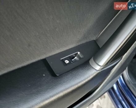 Синий Фольксваген Пассат, объемом двигателя 2 л и пробегом 285 тыс. км за 11600 $, фото 118 на Automoto.ua