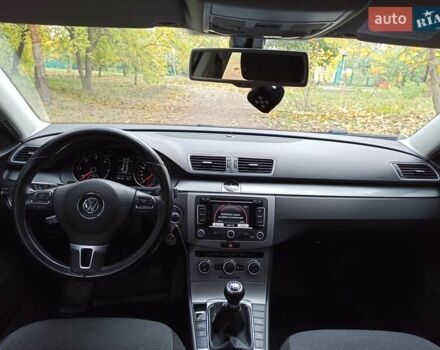 Фольксваген Пассат 2012 в Гребенке на Automoto.ua Синий Фольксваген Пассат, объемом двигателя 1.6 л и пробегом 280 тыс. км за 9650 $, фото 10 на Automoto.ua