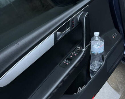 Синій Фольксваген Пассат, об'ємом двигуна 1.6 л та пробігом 292 тис. км за 9599 $, фото 15 на Automoto.ua