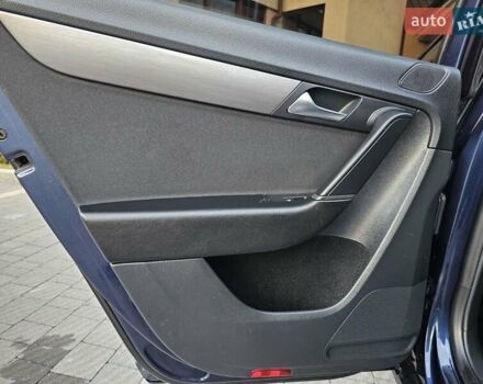 Синий Фольксваген Пассат, объемом двигателя 2 л и пробегом 285 тыс. км за 11600 $, фото 119 на Automoto.ua