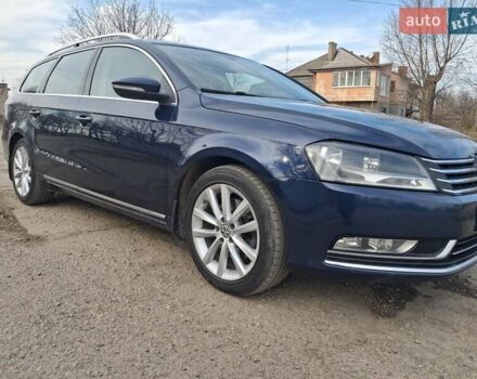 Синий Фольксваген Пассат, объемом двигателя 1.6 л и пробегом 282 тыс. км за 9500 $, фото 4 на Automoto.ua