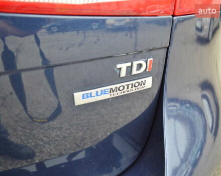 Синий Фольксваген Пассат, объемом двигателя 1.6 л и пробегом 248 тыс. км за 7800 $, фото 6 на Automoto.ua