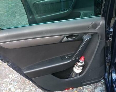 Синий Фольксваген Пассат, объемом двигателя 1.6 л и пробегом 233 тыс. км за 9500 $, фото 17 на Automoto.ua