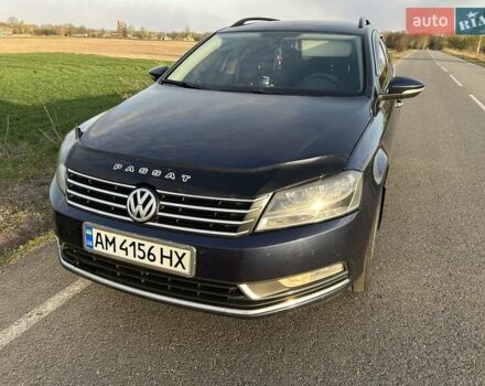 Синий Фольксваген Пассат, объемом двигателя 1.6 л и пробегом 277 тыс. км за 9950 $, фото 1 на Automoto.ua