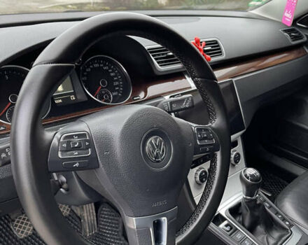 Синий Фольксваген Пассат, объемом двигателя 2 л и пробегом 330 тыс. км за 12300 $, фото 14 на Automoto.ua