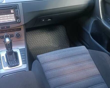 Синий Фольксваген Пассат, объемом двигателя 1.6 л и пробегом 233 тыс. км за 9500 $, фото 19 на Automoto.ua