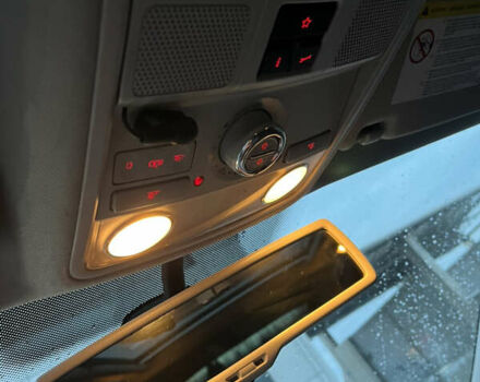 Синій Фольксваген Пассат, об'ємом двигуна 1.6 л та пробігом 274 тис. км за 12500 $, фото 56 на Automoto.ua