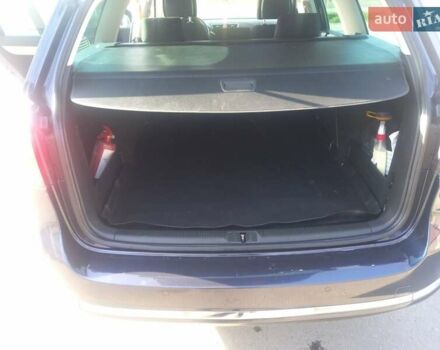 Синий Фольксваген Пассат, объемом двигателя 1.97 л и пробегом 302 тыс. км за 12200 $, фото 11 на Automoto.ua