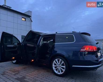 Синій Фольксваген Пассат, об'ємом двигуна 1.6 л та пробігом 274 тис. км за 12500 $, фото 78 на Automoto.ua