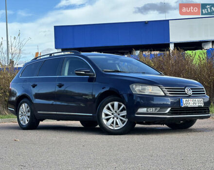 Синий Фольксваген Пассат, объемом двигателя 2 л и пробегом 272 тыс. км за 10350 $, фото 4 на Automoto.ua