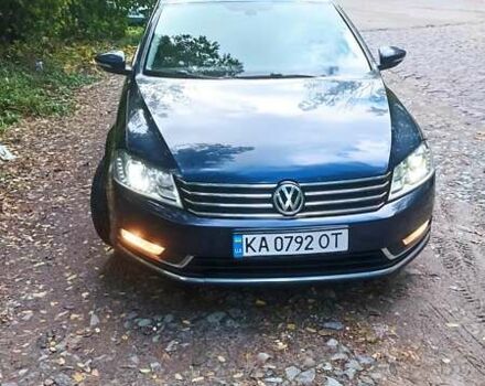 Синий Фольксваген Пассат, объемом двигателя 1.6 л и пробегом 233 тыс. км за 9500 $, фото 2 на Automoto.ua