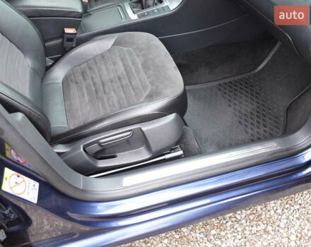 Синий Фольксваген Пассат, объемом двигателя 1.6 л и пробегом 248 тыс. км за 7800 $, фото 23 на Automoto.ua