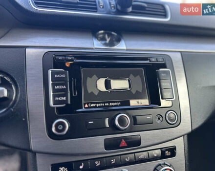 Синий Фольксваген Пассат, объемом двигателя 2 л и пробегом 272 тыс. км за 10350 $, фото 43 на Automoto.ua