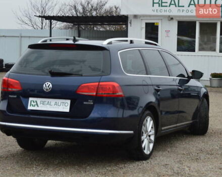 Синий Фольксваген Пассат, объемом двигателя 1.6 л и пробегом 248 тыс. км за 7800 $, фото 1 на Automoto.ua