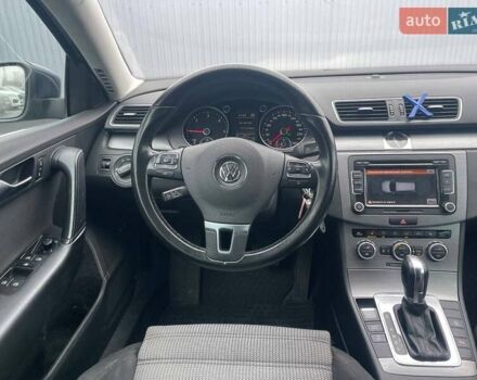 Синий Фольксваген Пассат, объемом двигателя 1.6 л и пробегом 235 тыс. км за 9990 $, фото 13 на Automoto.ua