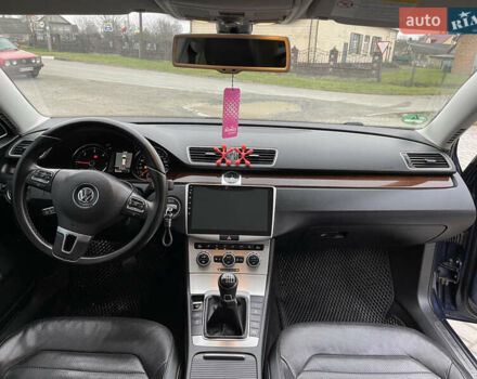 Синий Фольксваген Пассат, объемом двигателя 2 л и пробегом 330 тыс. км за 12300 $, фото 26 на Automoto.ua