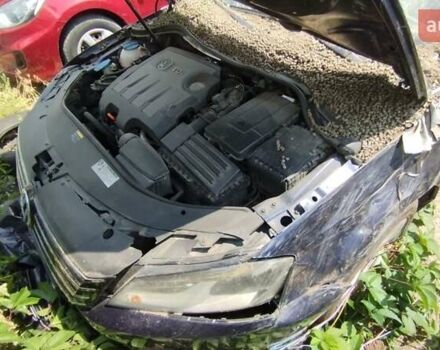 Синий Фольксваген Пассат, объемом двигателя 1.6 л и пробегом 220 тыс. км за 5800 $, фото 13 на Automoto.ua