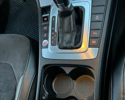 Синій Фольксваген Пассат, об'ємом двигуна 1.6 л та пробігом 274 тис. км за 12500 $, фото 50 на Automoto.ua