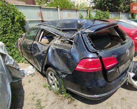 Синий Фольксваген Пассат, объемом двигателя 1.6 л и пробегом 220 тыс. км за 5800 $, фото 10 на Automoto.ua