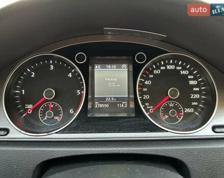 Синий Фольксваген Пассат, объемом двигателя 1.6 л и пробегом 277 тыс. км за 9950 $, фото 8 на Automoto.ua