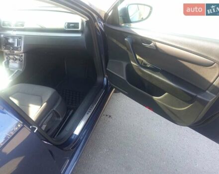 Синий Фольксваген Пассат, объемом двигателя 1.97 л и пробегом 302 тыс. км за 12200 $, фото 18 на Automoto.ua