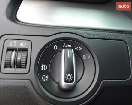 Синий Фольксваген Пассат, объемом двигателя 1.6 л и пробегом 248 тыс. км за 7800 $, фото 32 на Automoto.ua