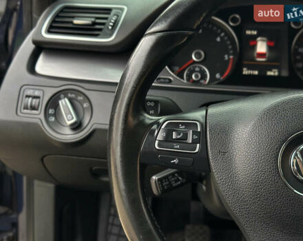 Синий Фольксваген Пассат, объемом двигателя 1.6 л и пробегом 227 тыс. км за 9500 $, фото 25 на Automoto.ua