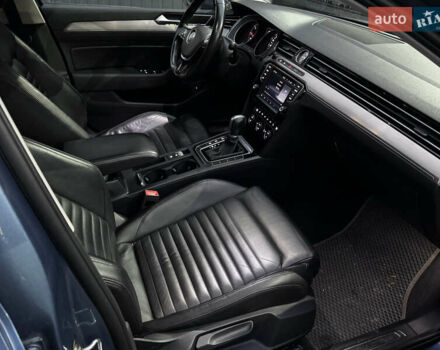 Синий Фольксваген Пассат, объемом двигателя 2 л и пробегом 230 тыс. км за 17900 $, фото 8 на Automoto.ua